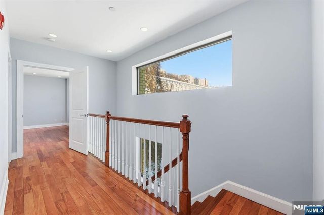 8125 River Road 4E, North Bergen, NJ 07047