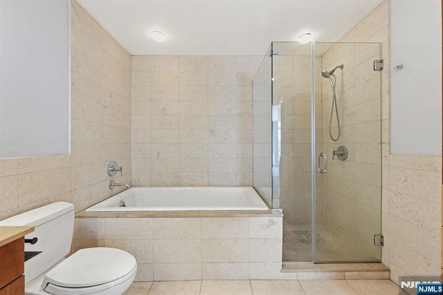 8125 River Road 4E, North Bergen, NJ 07047