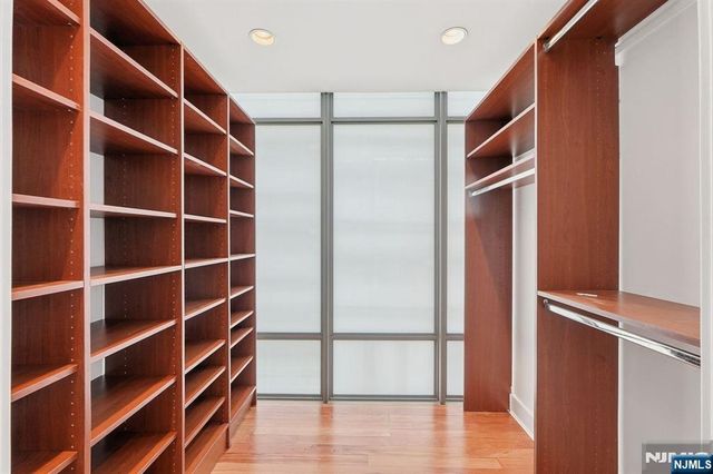 8125 River Road 4E, North Bergen, NJ 07047