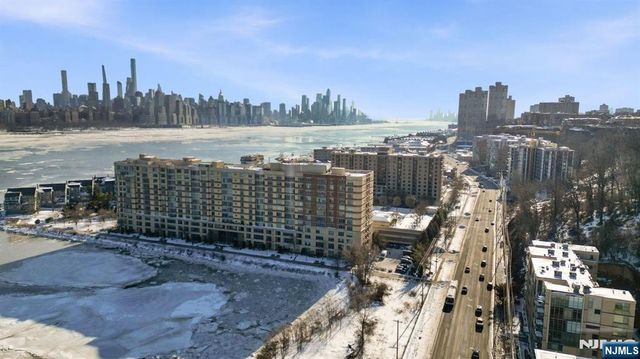 8125 River Road 4E, North Bergen, NJ 07047