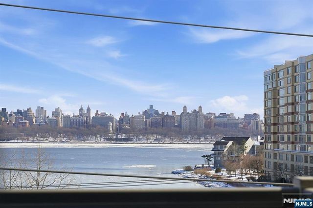 8125 River Road 4E, North Bergen, NJ 07047