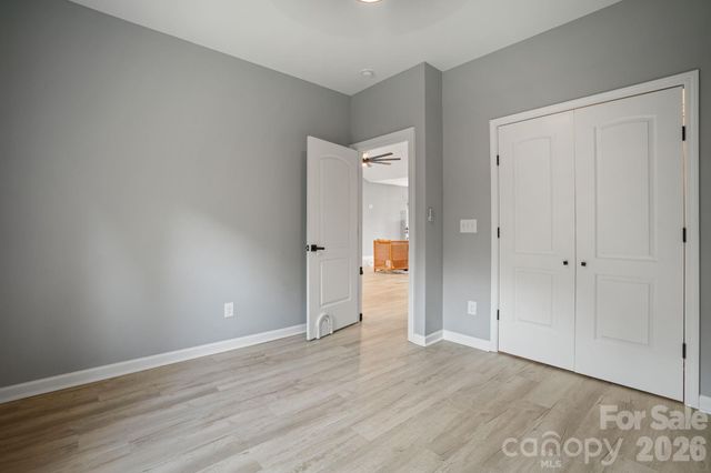 544 30th Avenue NW, Hickory, NC 28601