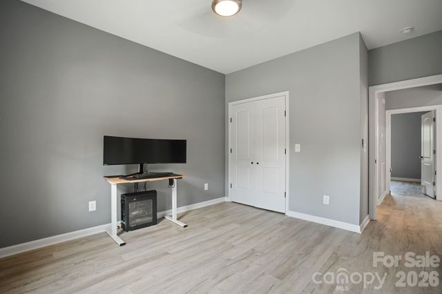 544 30th Avenue NW, Hickory, NC 28601