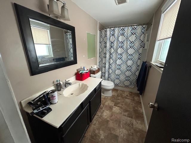 22043 Hillcrest Court, Woodhaven, MI 48183