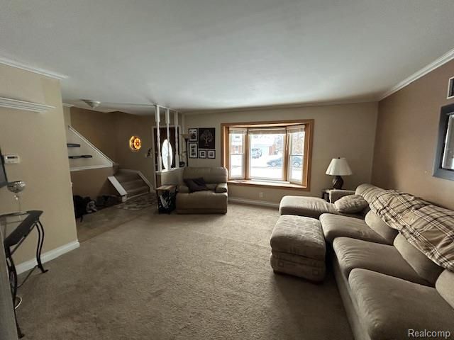 22043 Hillcrest Court, Woodhaven, MI 48183