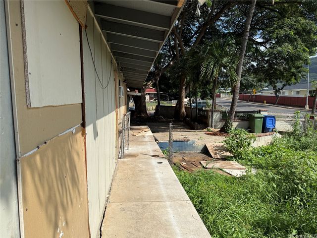 86-907 Ihuku Street, Waianae, HI 96792