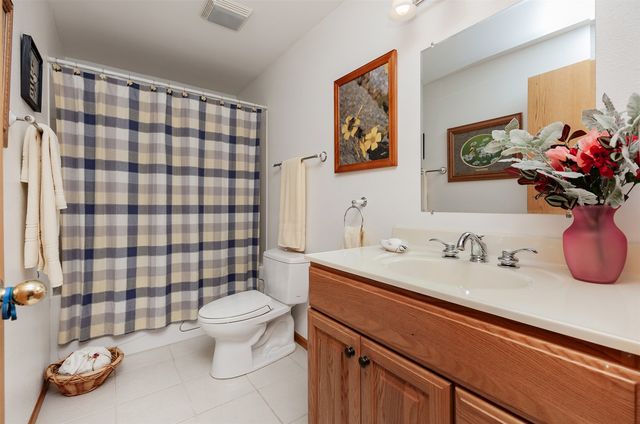 2730 E Leach Avenue, Des Moines, IA 50320