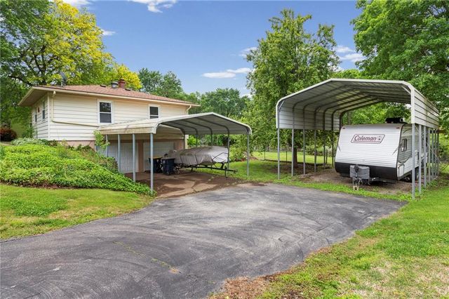12409 E 54th Street, Kansas City, MO 64133