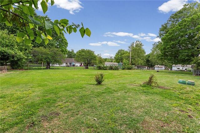 12409 E 54th Street, Kansas City, MO 64133