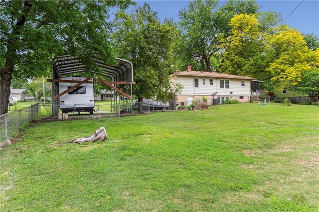 12409 E 54th Street, Kansas City, MO 64133