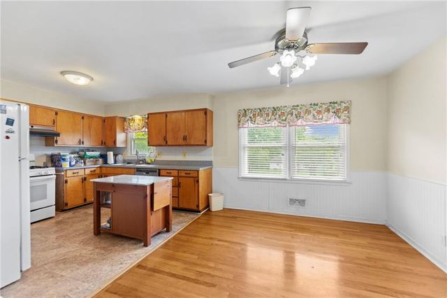 12409 E 54th Street, Kansas City, MO 64133
