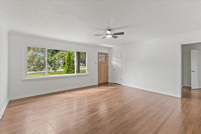 15 Walker Avenue, Fort Oglethorpe, GA 30742