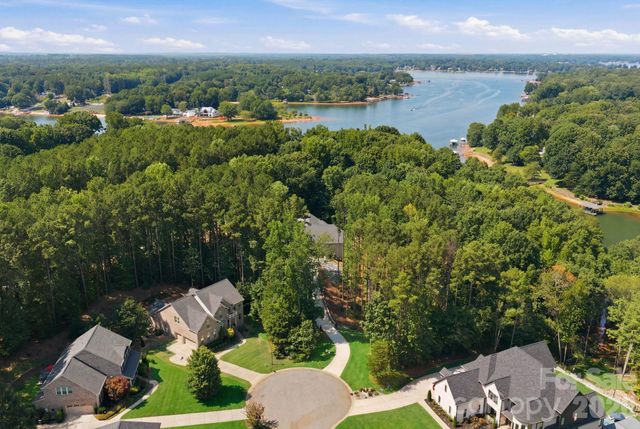 4028 Spindrift Cove Drive, Denver, NC 28037