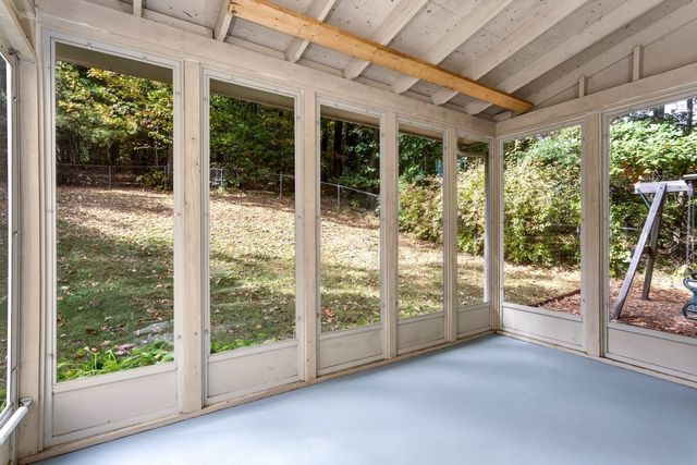 98 Miller St, Franklin, MA 02038