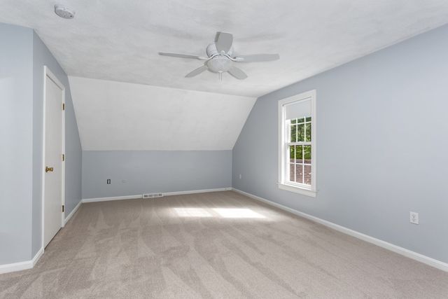 98 Miller St, Franklin, MA 02038