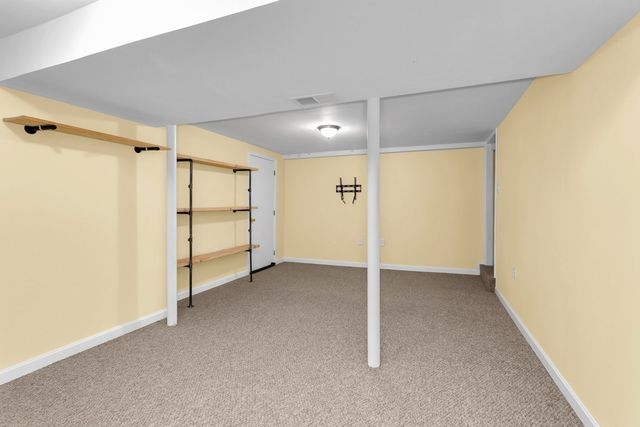 98 Miller St, Franklin, MA 02038