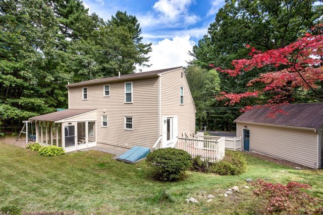 98 Miller St, Franklin, MA 02038