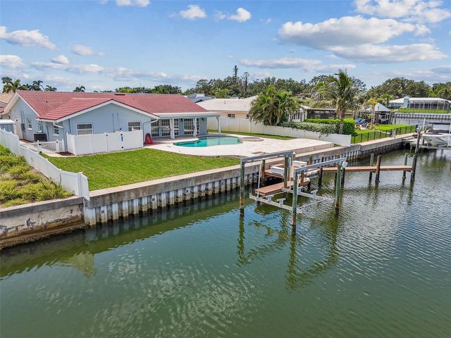 4328 40TH STREET S, St Petersburg, FL 33711