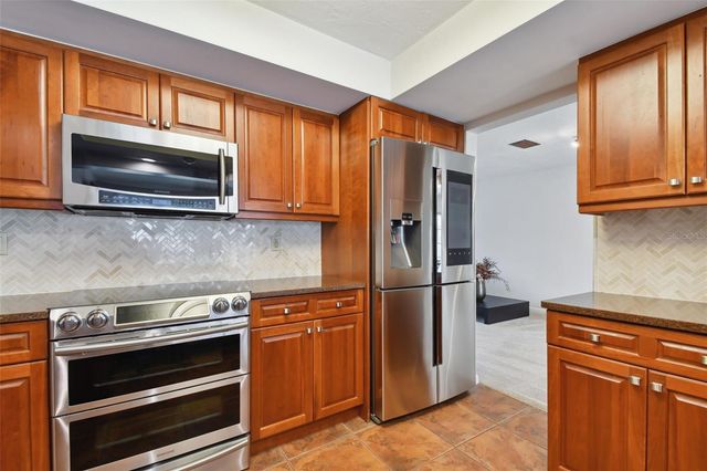 4328 40TH STREET S, St Petersburg, FL 33711