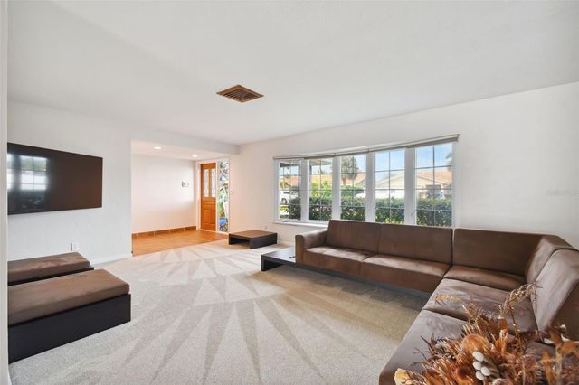 4328 40TH STREET S, St Petersburg, FL 33711