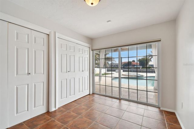 4328 40TH STREET S, St Petersburg, FL 33711