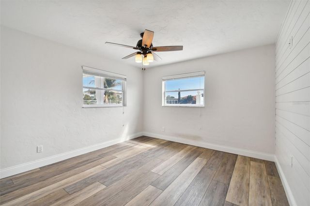 4328 40TH STREET S, St Petersburg, FL 33711