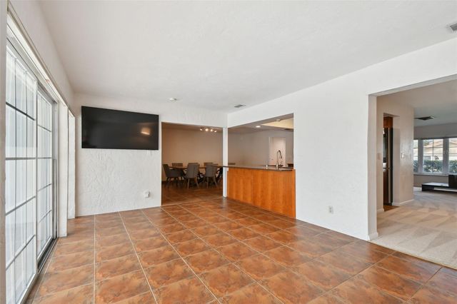 4328 40TH STREET S, St Petersburg, FL 33711