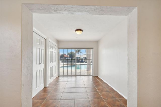 4328 40TH STREET S, St Petersburg, FL 33711