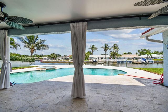 4328 40TH STREET S, St Petersburg, FL 33711