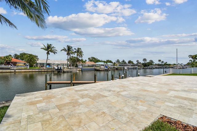 4328 40TH STREET S, St Petersburg, FL 33711