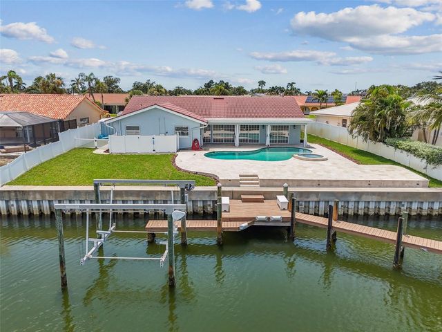 4328 40TH STREET S, St Petersburg, FL 33711
