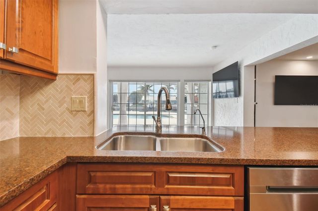 4328 40TH STREET S, St Petersburg, FL 33711