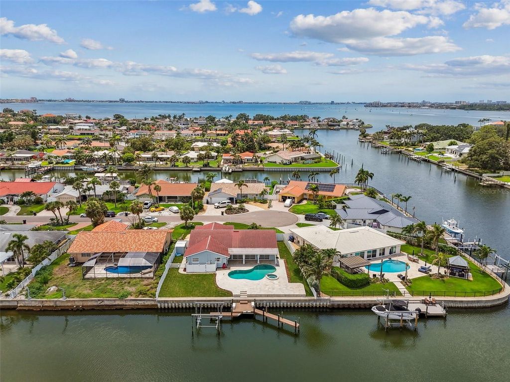 4328 40TH STREET S, St Petersburg, FL 33711