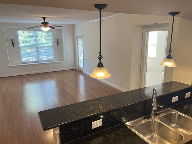 3201 Aspen Grove Dr Apt A4, Franklin, TN 37067