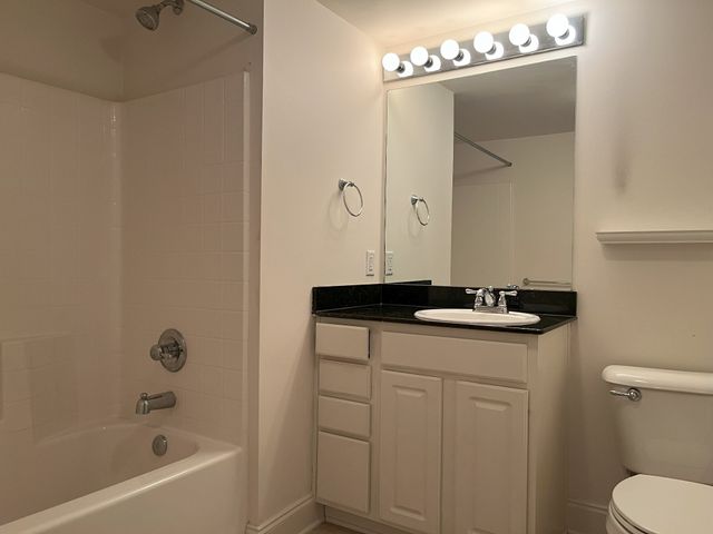 3201 Aspen Grove Dr Apt A4, Franklin, TN 37067