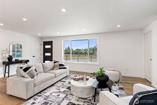 30523 58th Avenue S, Auburn, WA 98001