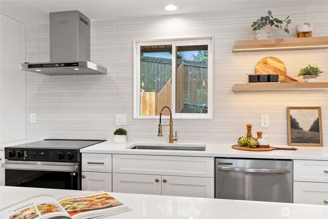 30523 58th Avenue S, Auburn, WA 98001