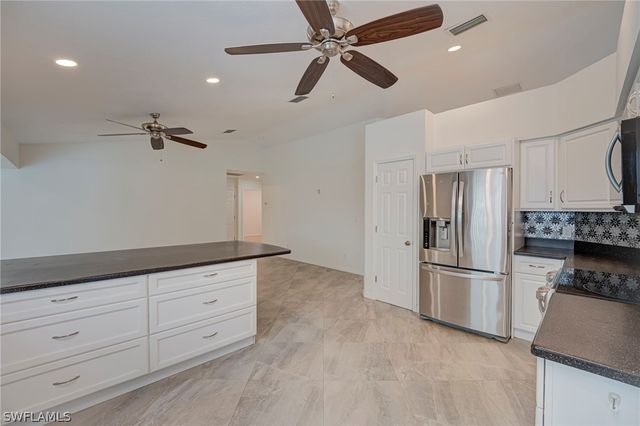 825 Desoto BLVD N, Naples, FL 34120