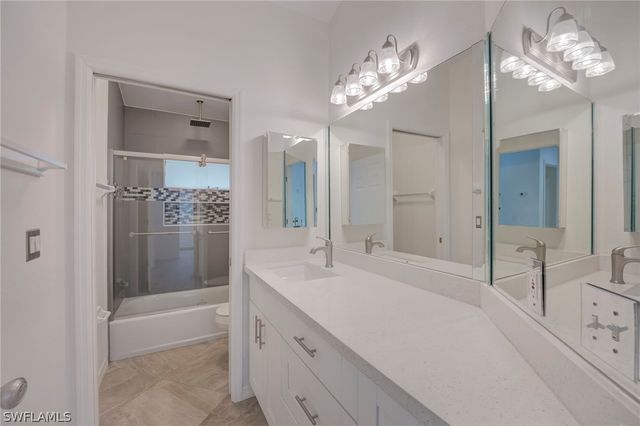 825 Desoto BLVD N, Naples, FL 34120