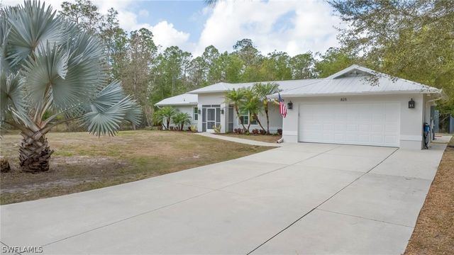 825 Desoto BLVD N, Naples, FL 34120