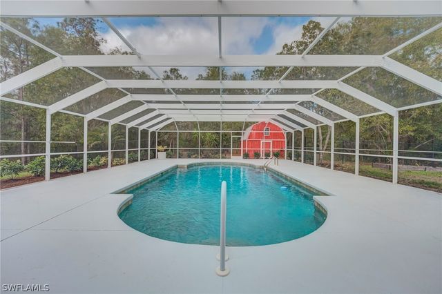 825 Desoto BLVD N, Naples, FL 34120