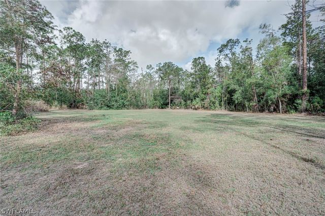 825 Desoto BLVD N, Naples, FL 34120