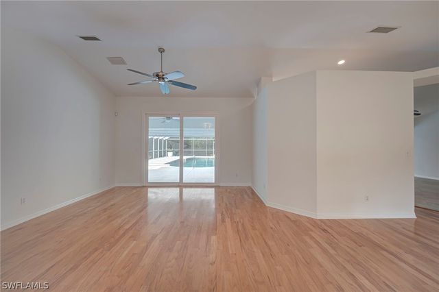 825 Desoto BLVD N, Naples, FL 34120