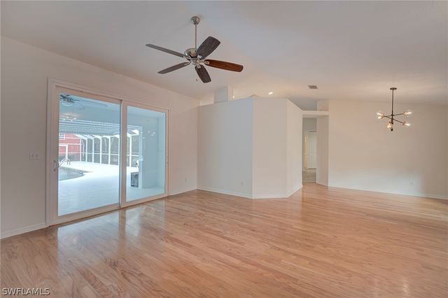 825 Desoto BLVD N, Naples, FL 34120