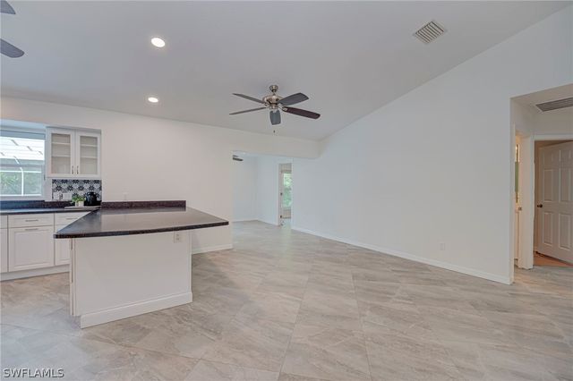 825 Desoto BLVD N, Naples, FL 34120