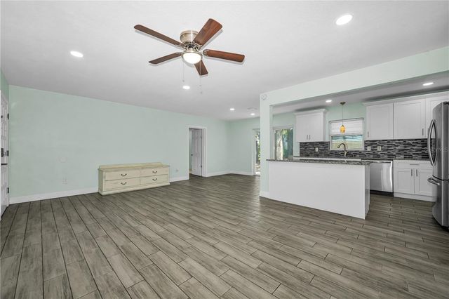 1005 N HIGHLAND AVENUE, Clearwater, FL 33755