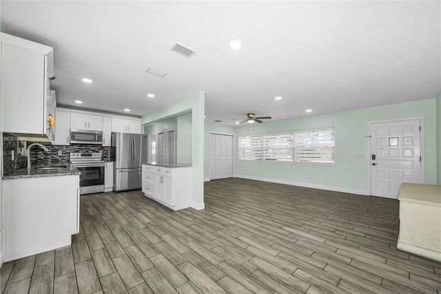 1005 N HIGHLAND AVENUE, Clearwater, FL 33755