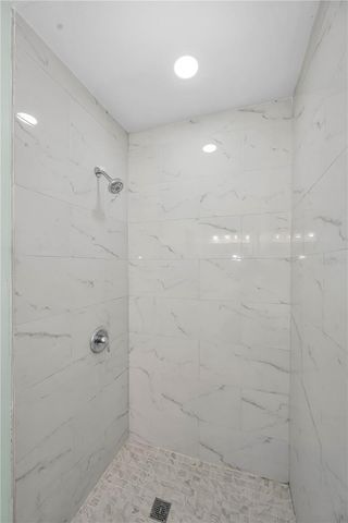 1005 N HIGHLAND AVENUE, Clearwater, FL 33755