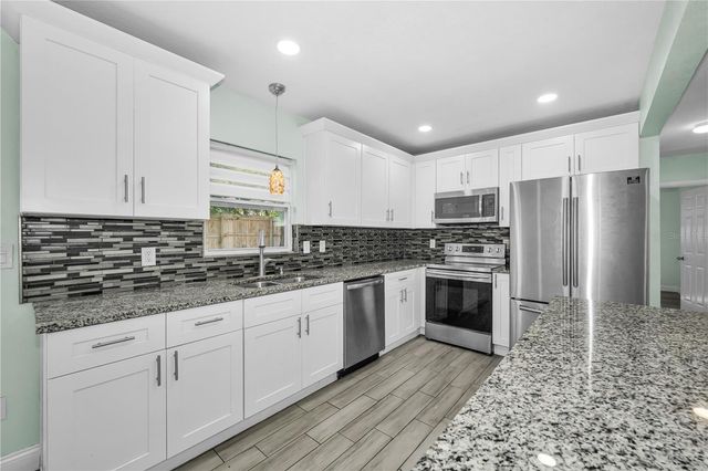 1005 N HIGHLAND AVENUE, Clearwater, FL 33755