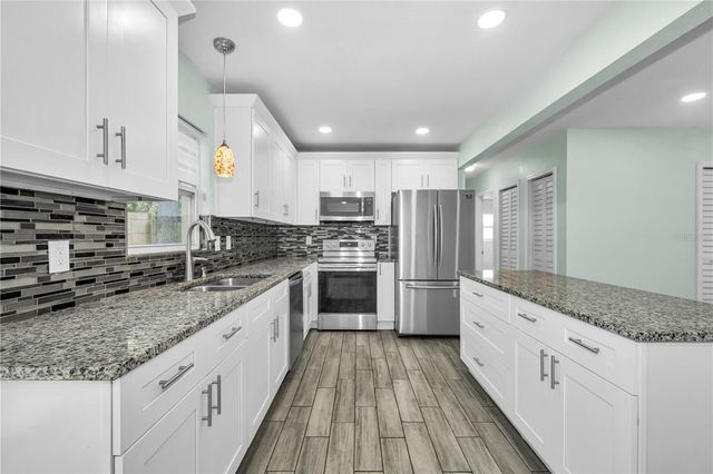 1005 N HIGHLAND AVENUE, Clearwater, FL 33755